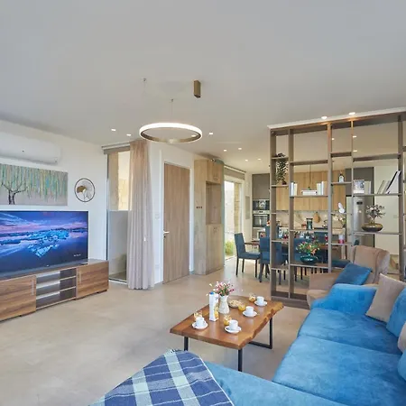 Vie Bleu Vb8 Protaras